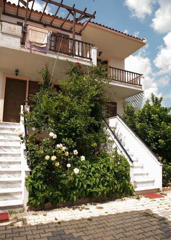 Morfoula Aparthotel วาเตรา ภายนอก รูปภาพ