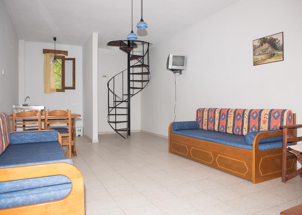 Morfoula Aparthotel วาเตรา ห้อง รูปภาพ