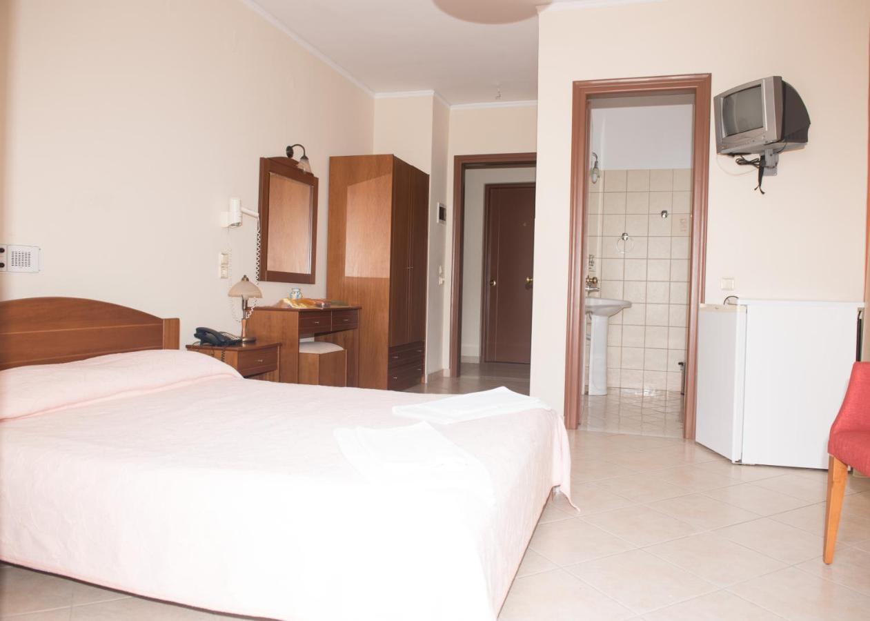 Morfoula Aparthotel วาเตรา ภายนอก รูปภาพ